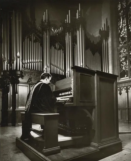 a person playing the organ